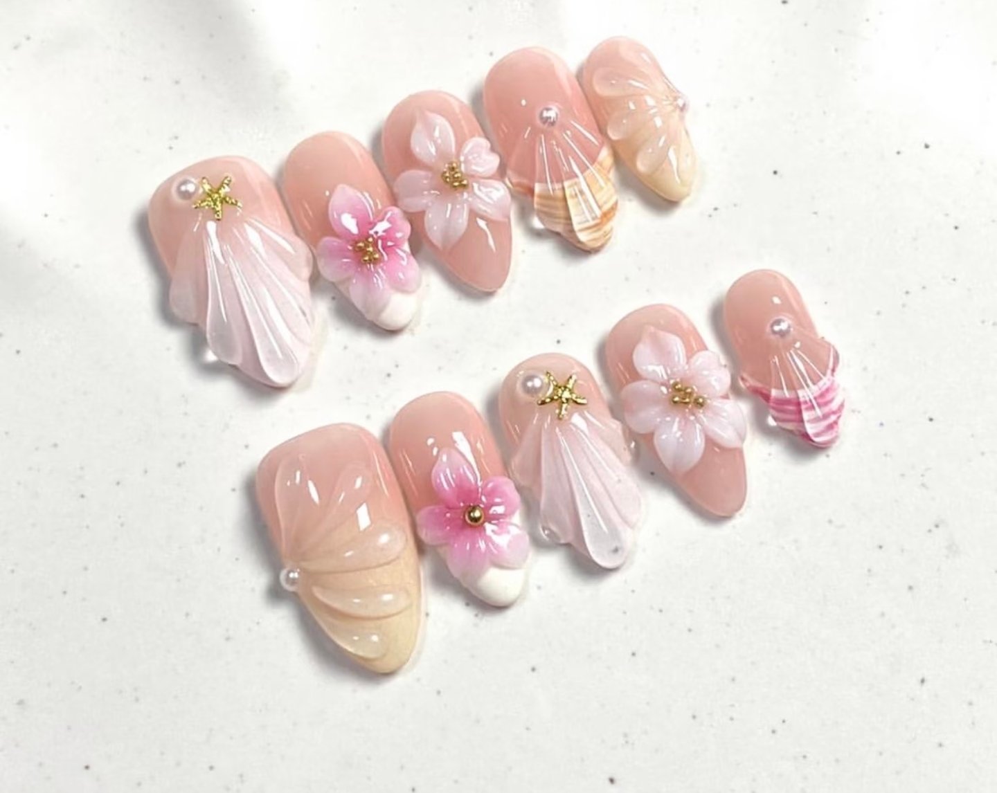 Blush Shell Petal volume-oriented press-on nail set