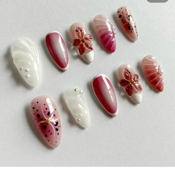 Red Pearl Bloom volume-oriented press-on nail set